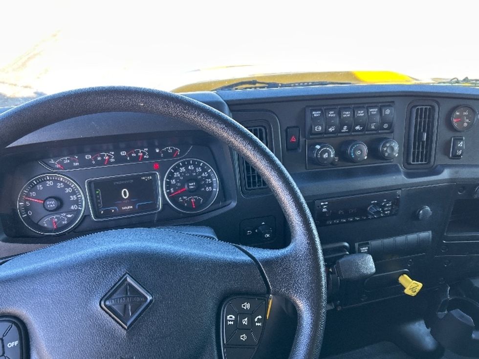 Medium Duty Box Truck-Light and Medium Duty Trucks-International-2021-MV607-Londonderry-NH-145,805\n\t\tmiles-$ 38,750 - Image 17