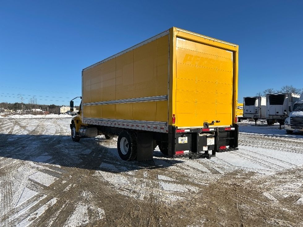 Medium Duty Box Truck-Light and Medium Duty Trucks-International-2021-MV607-Londonderry-NH-145,805\n\t\tmiles-$ 38,750 - Image 6