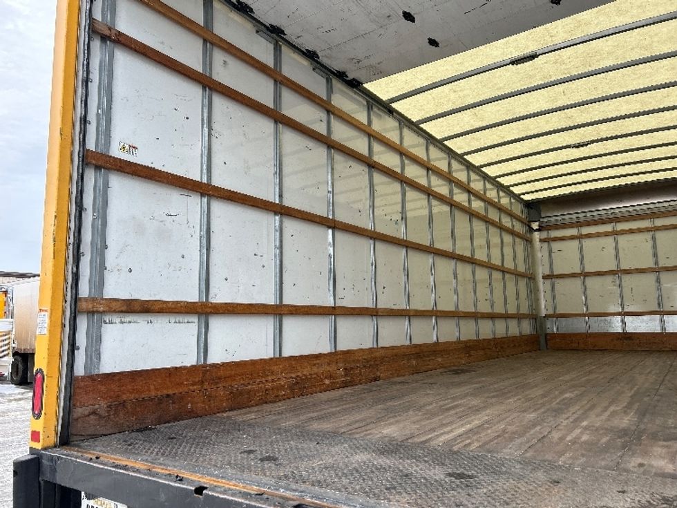 Medium Duty Box Truck-Light and Medium Duty Trucks-International-2021-MV607-Londonderry-NH-172,100\n\t\tmiles-$ 40,250 - Image 10