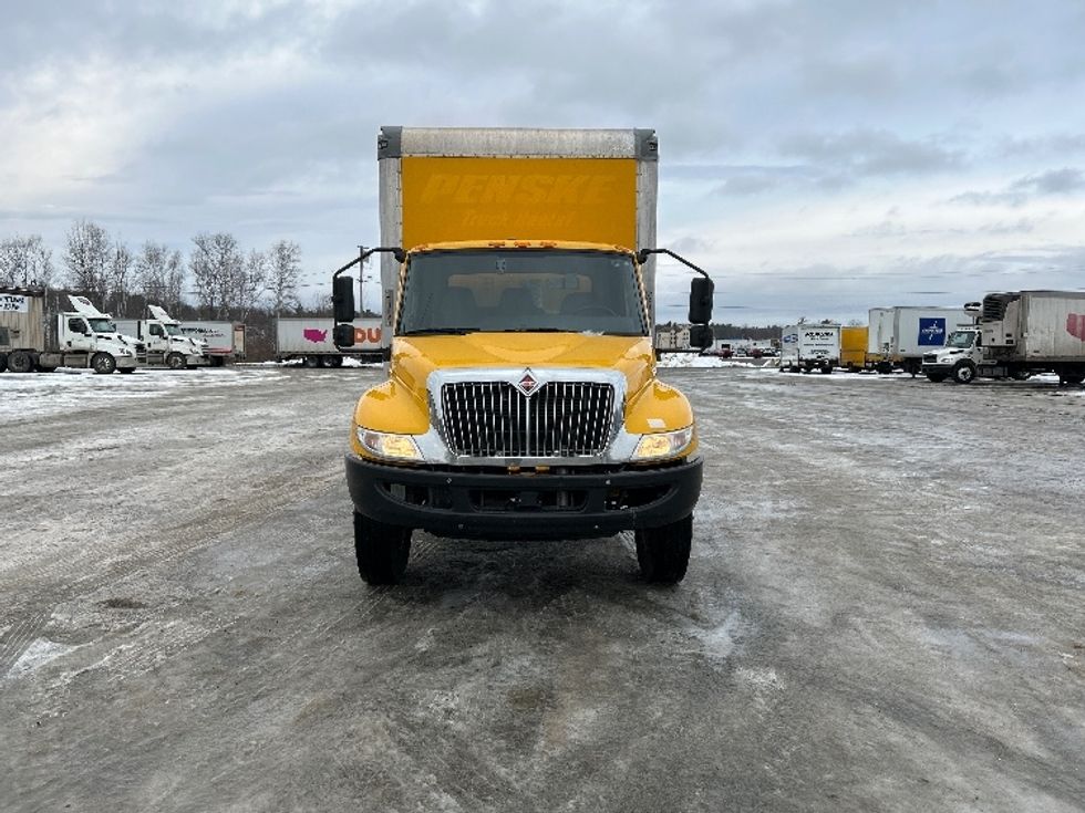 Medium Duty Box Truck-Light and Medium Duty Trucks-International-2021-MV607-Londonderry-NH-172,412\n\t\tmiles-$ 34,750 - Image 2