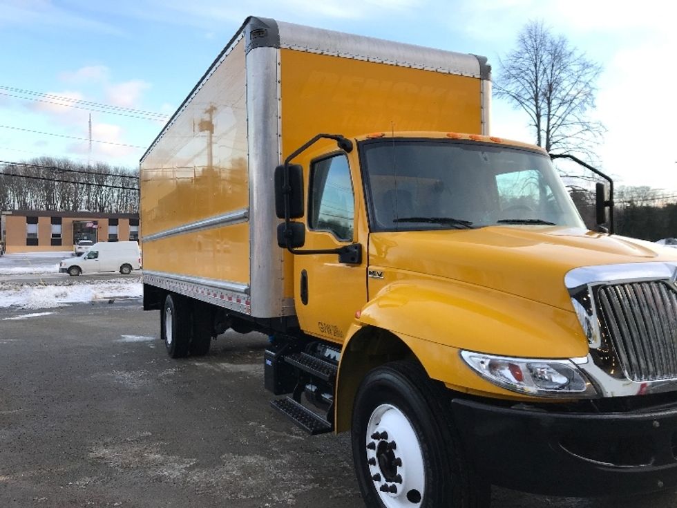 Medium Duty Box Truck-Light and Medium Duty Trucks-International-2021-MV607-Londonderry-NH-175,696\n\t\tmiles-$ 40,750 - Image 1