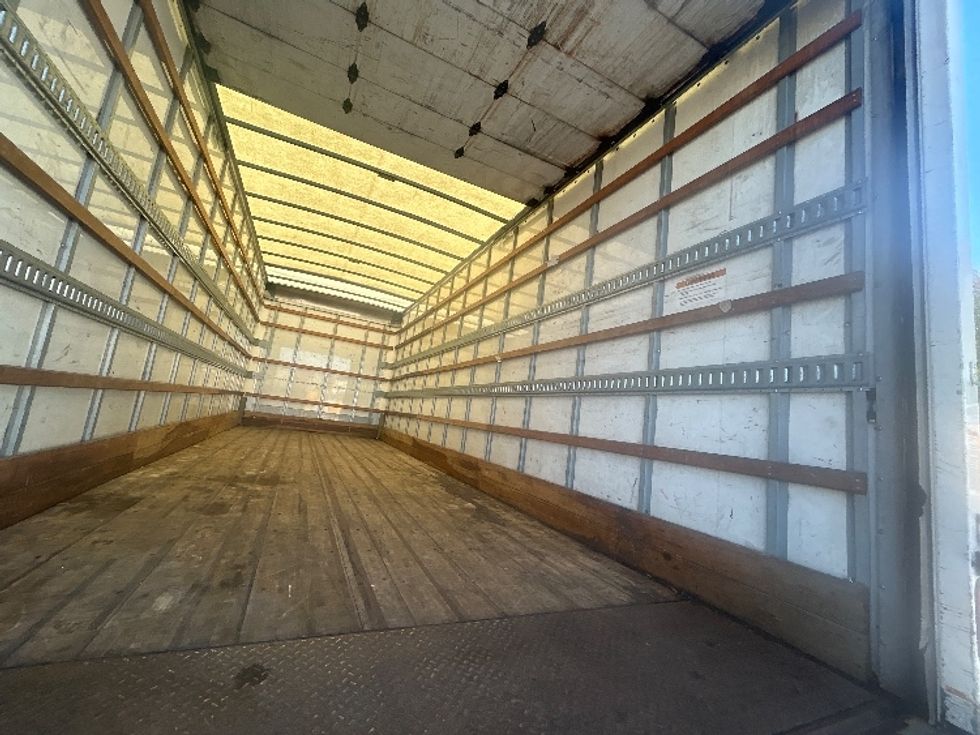 Medium Duty Box Truck-Light and Medium Duty Trucks-International-2021-MV607-Londonderry-NH-209,736\n\t\tmiles-$ 43,000 - Image 12