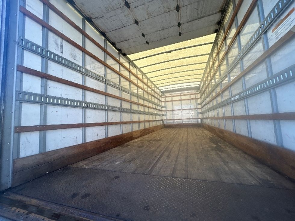 Medium Duty Box Truck-Light and Medium Duty Trucks-International-2021-MV607-Londonderry-NH-209,736\n\t\tmiles-$ 43,000 - Image 11
