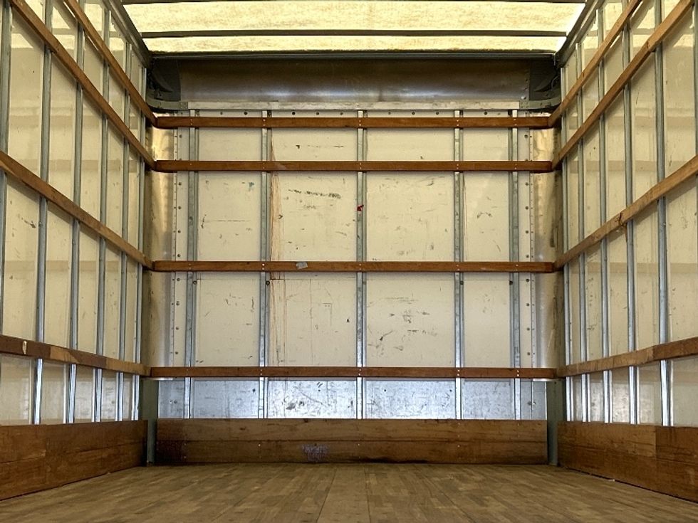 Medium Duty Box Truck-Light and Medium Duty Trucks-International-2021-MV607-Londonderry-NH-210,895\n\t\tmiles-$ 36,250 - Image 29