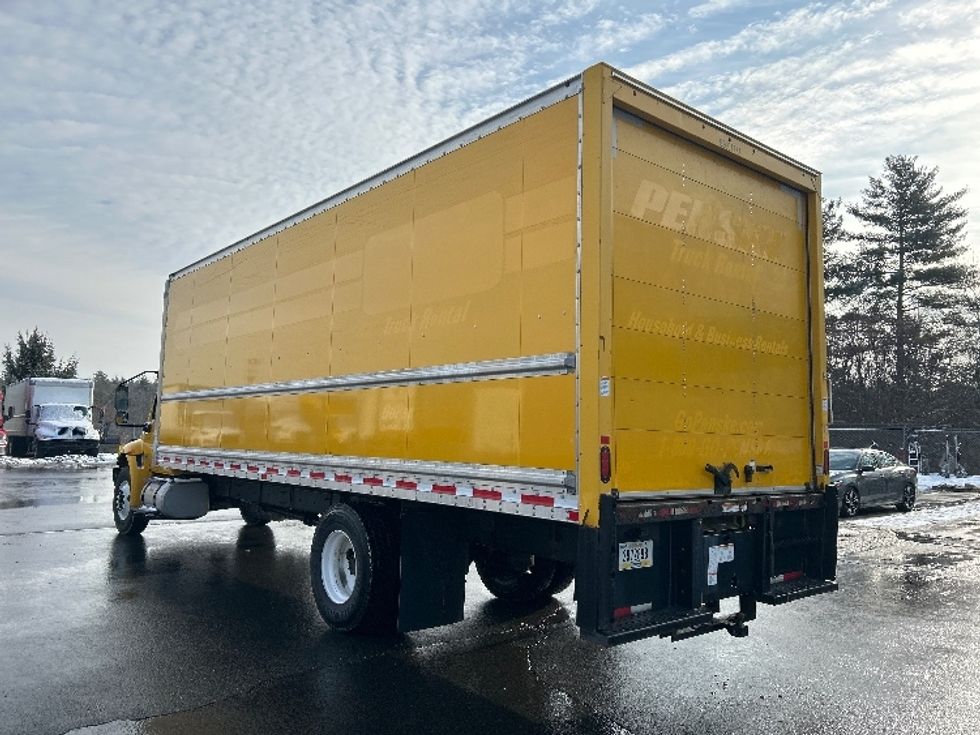 Medium Duty Box Truck-Light and Medium Duty Trucks-International-2021-MV607-Londonderry-NH-210,895\n\t\tmiles-$ 36,250 - Image 6