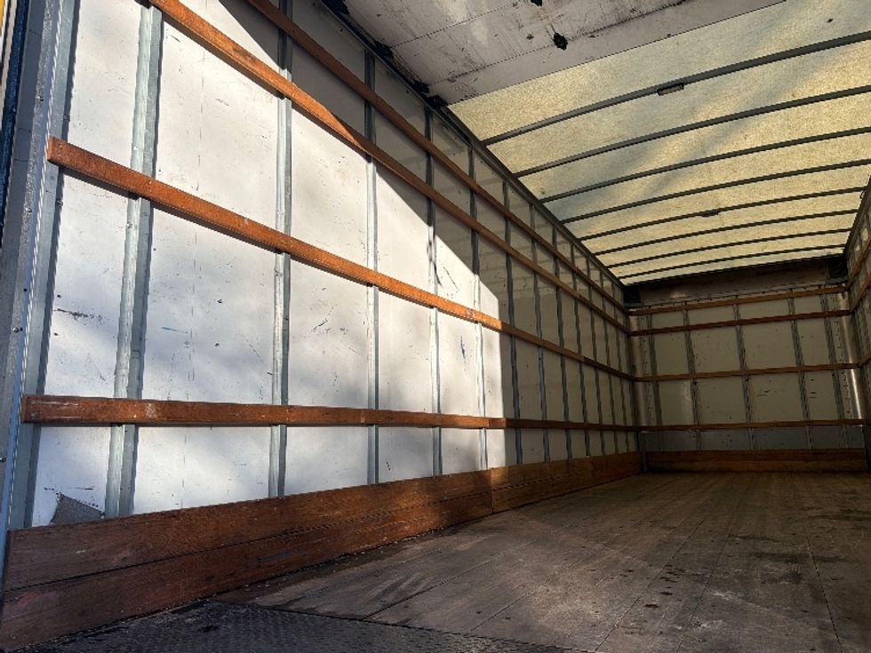 Medium Duty Box Truck-Light and Medium Duty Trucks-International-2021-MV607-Londonderry-NH-223,378\n\t\tmiles-$ 32,000 - Image 11