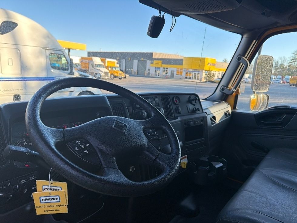 Medium Duty Box Truck-Light and Medium Duty Trucks-International-2021-MV607-Londonderry-NH-223,378\n\t\tmiles-$ 32,000 - Image 17