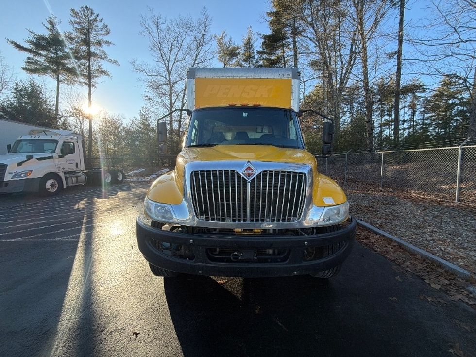 Medium Duty Box Truck-Light and Medium Duty Trucks-International-2021-MV607-Londonderry-NH-223,378\n\t\tmiles-$ 32,000 - Image 2
