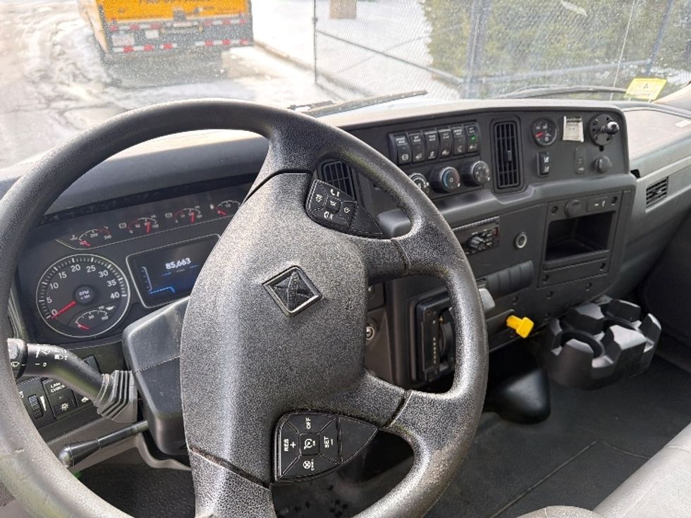 Medium Duty Box Truck-Light and Medium Duty Trucks-International-2021-MV607-Londonderry-NH-85,663\n\t\tmiles-$ 59,750 - Image 18