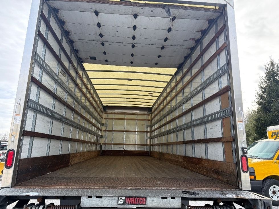 Medium Duty Box Truck-Light and Medium Duty Trucks-International-2021-MV607-Londonderry-NH-85,663\n\t\tmiles-$ 59,750 - Image 8