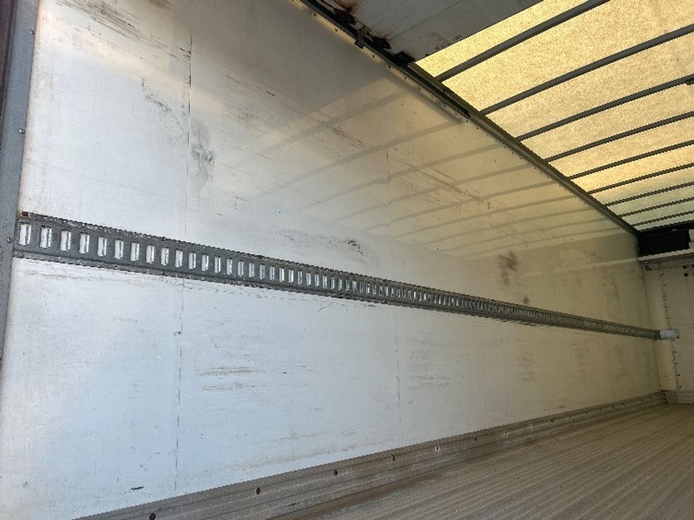 Medium Duty Box Truck-Light and Medium Duty Trucks-International-2021-MV607-Londonderry-NH-91,400\n\t\tmiles-$ 61,000 - Image 11