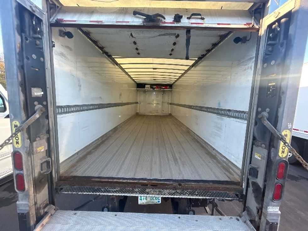 Medium Duty Box Truck-Light and Medium Duty Trucks-International-2021-MV607-Londonderry-NH-91,400\n\t\tmiles-$ 61,000 - Image 8