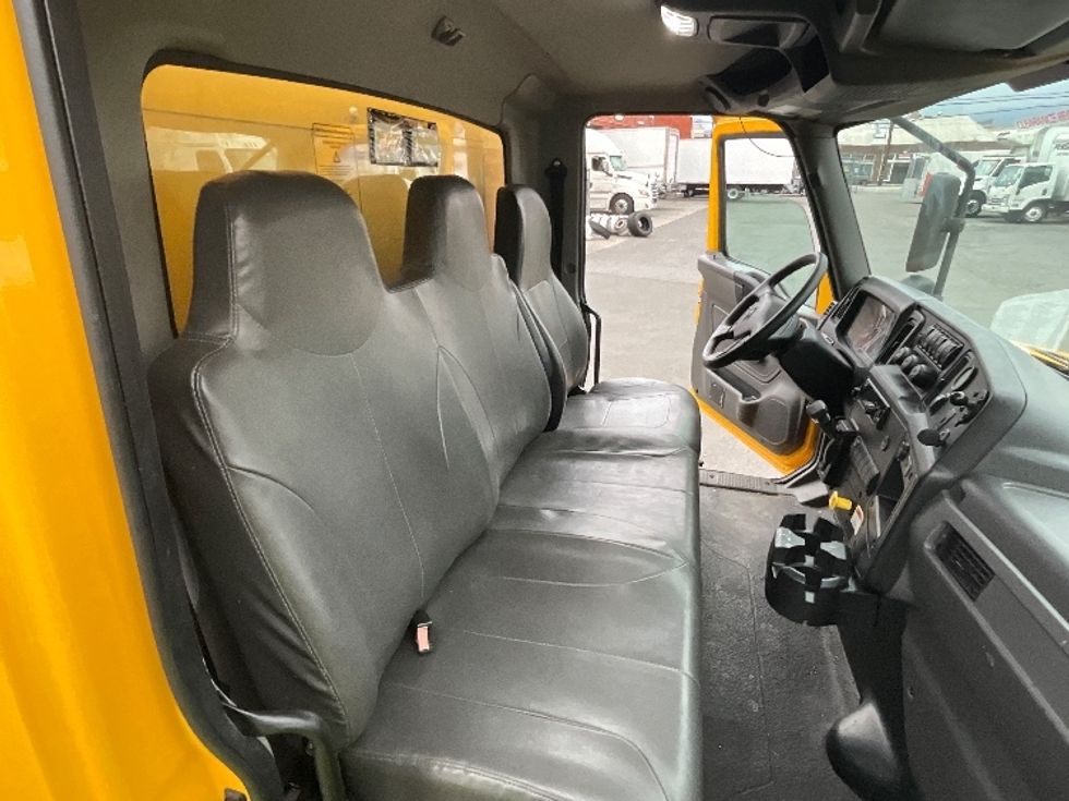 Medium Duty Box Truck-Light and Medium Duty Trucks-International-2021-MV607-Los Angeles-CA-236,634\n\t\tmiles-$ 37,500 - Image 21