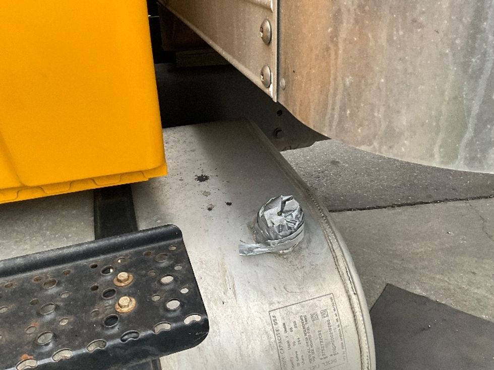 Medium Duty Box Truck-Light and Medium Duty Trucks-International-2021-MV607-Los Angeles-CA-236,634\n\t\tmiles-$ 37,500 - Image 24