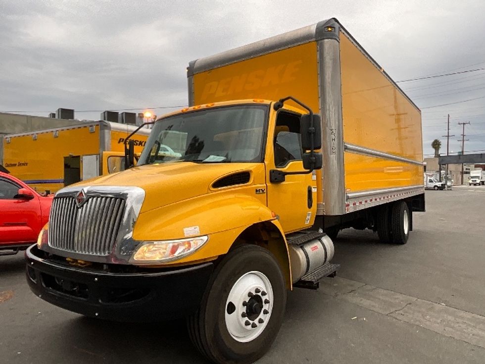 Medium Duty Box Truck-Light and Medium Duty Trucks-International-2021-MV607-Los Angeles-CA-236,634\n\t\tmiles-$ 37,500 - Image 3