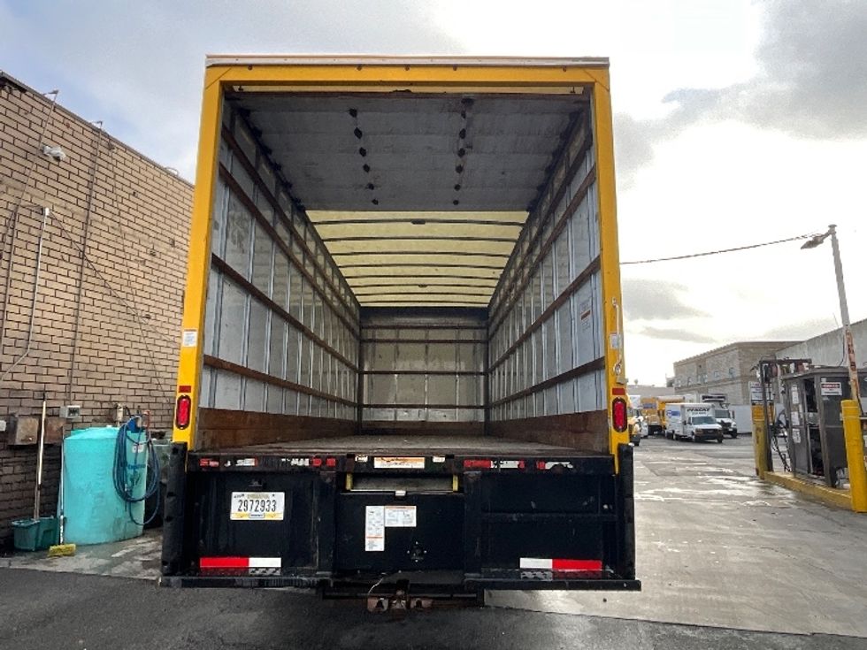 Medium Duty Box Truck-Light and Medium Duty Trucks-International-2021-MV607-Los Angeles-CA-236,634\n\t\tmiles-$ 37,500 - Image 8