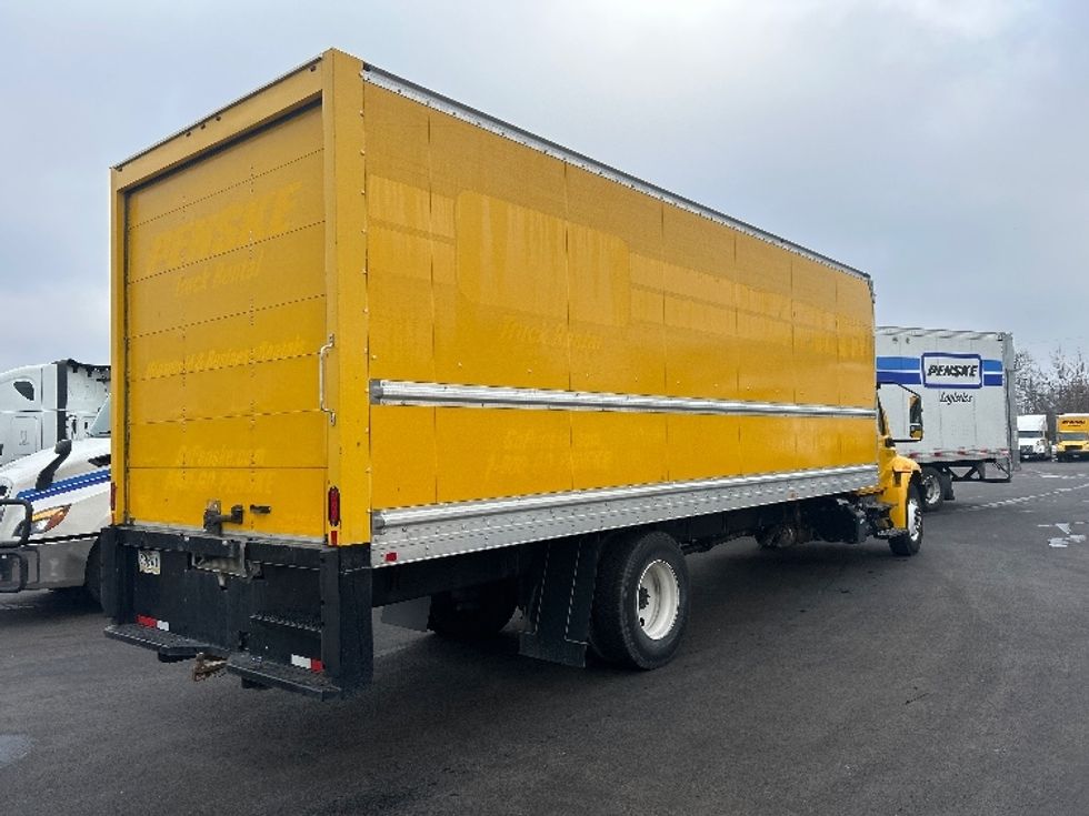 Medium Duty Box Truck-Light and Medium Duty Trucks-International-2021-MV607-Louisville-KY-192,237\n\t\tmiles-$ 43,500 - Image 13