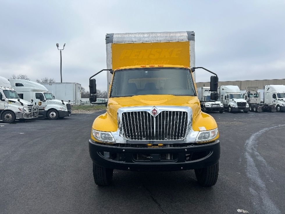 Medium Duty Box Truck-Light and Medium Duty Trucks-International-2021-MV607-Louisville-KY-192,237\n\t\tmiles-$ 43,500 - Image 2