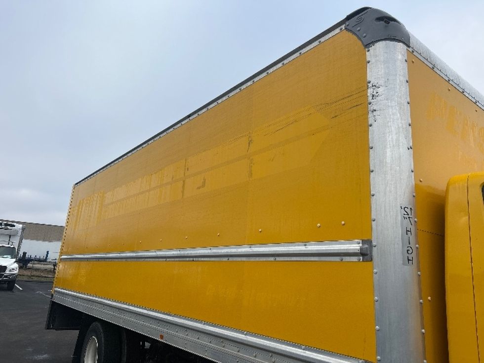 Medium Duty Box Truck-Light and Medium Duty Trucks-International-2021-MV607-Louisville-KY-192,237\n\t\tmiles-$ 43,500 - Image 27