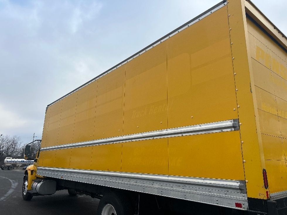 Medium Duty Box Truck-Light and Medium Duty Trucks-International-2021-MV607-Louisville-KY-192,237\n\t\tmiles-$ 43,500 - Image 28