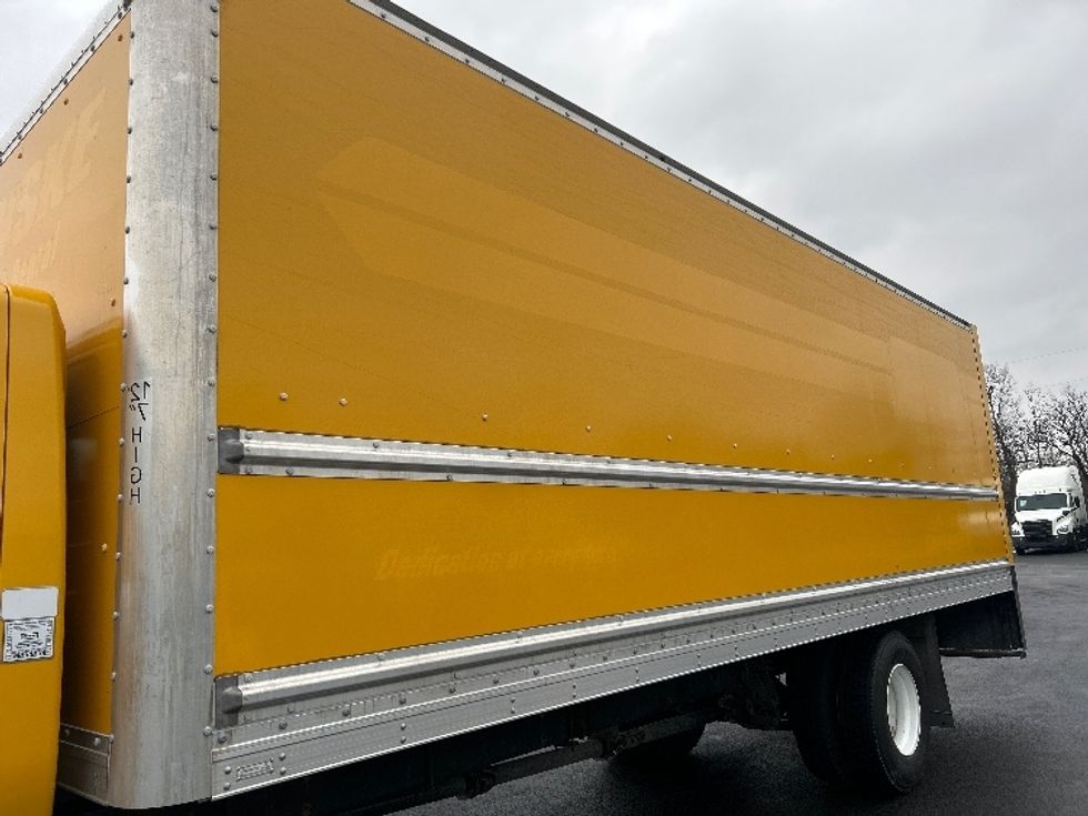 Medium Duty Box Truck-Light and Medium Duty Trucks-International-2021-MV607-Louisville-KY-216,923\n\t\tmiles-$ 39,750 - Image 28