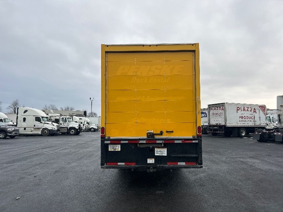 Medium Duty Box Truck-Light and Medium Duty Trucks-International-2021-MV607-Louisville-KY-216,923\n\t\tmiles-$ 39,750 - Image 7