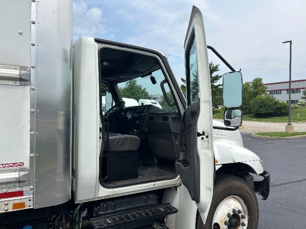 2021 International MV607 MV photo 18