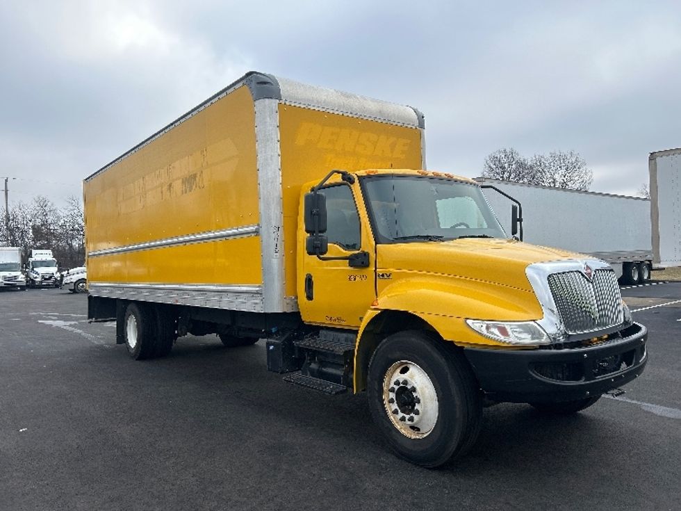 Medium Duty Box Truck-Light and Medium Duty Trucks-International-2021-MV607-Louisville-KY-225,254\n\t\tmiles-$ 38,500 - Image 1