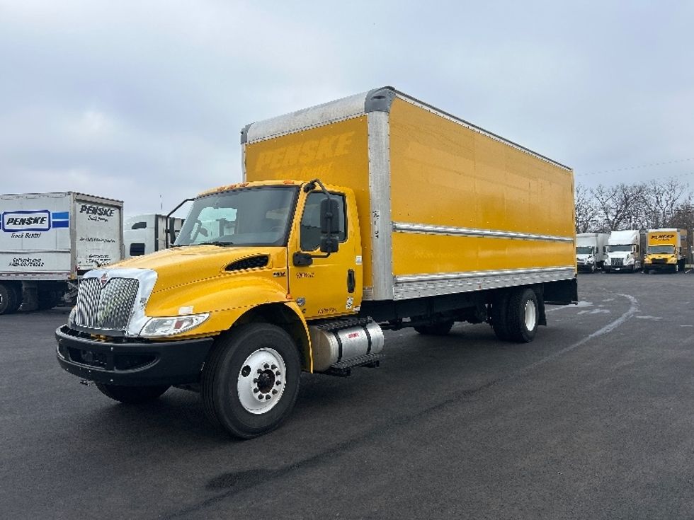 Medium Duty Box Truck-Light and Medium Duty Trucks-International-2021-MV607-Louisville-KY-225,254\n\t\tmiles-$ 38,500 - Image 3