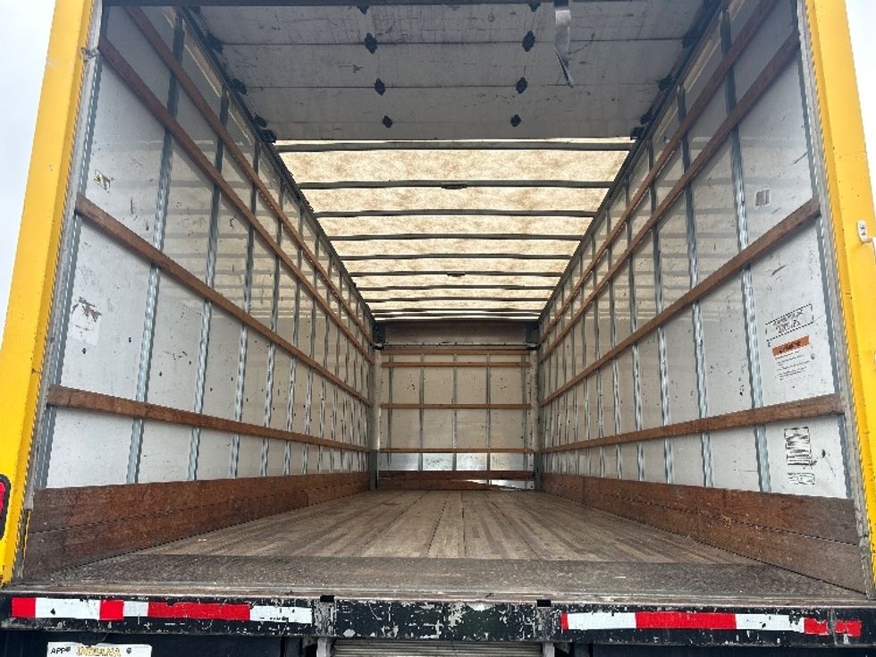 Medium Duty Box Truck-Light and Medium Duty Trucks-International-2021-MV607-Louisville-KY-225,254\n\t\tmiles-$ 38,500 - Image 8