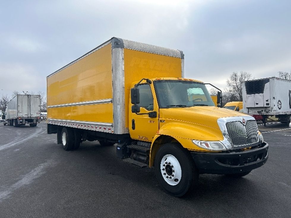 Medium Duty Box Truck-Light and Medium Duty Trucks-International-2021-MV607-Louisville-KY-233,244\n\t\tmiles-$ 37,500 - Image 1