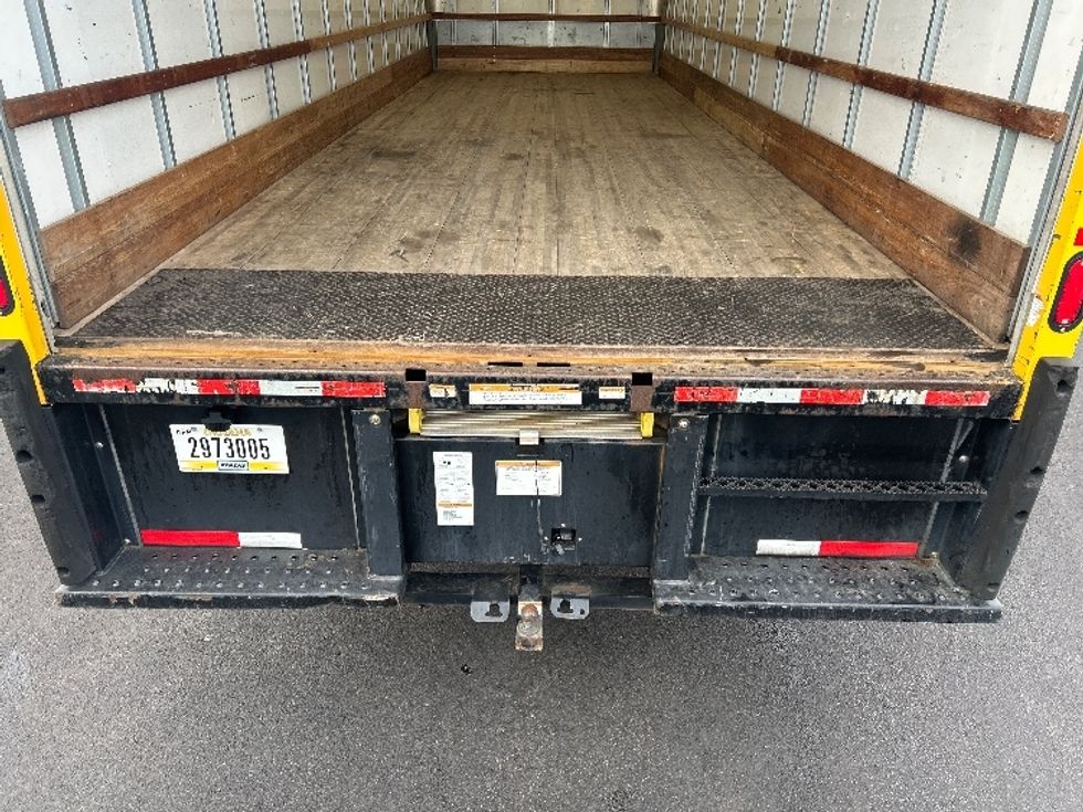 Medium Duty Box Truck-Light and Medium Duty Trucks-International-2021-MV607-Louisville-KY-233,244\n\t\tmiles-$ 37,500 - Image 10