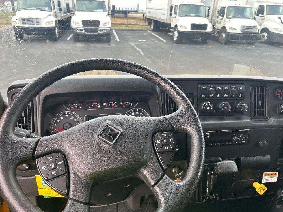 Medium Duty Box Truck-Light and Medium Duty Trucks-International-2021-MV607-Louisville-KY-233,244\n\t\tmiles-$ 37,500 - Image 18