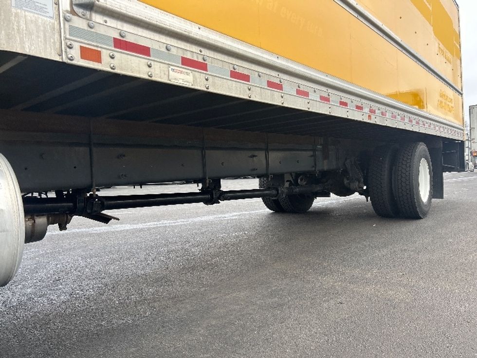 Medium Duty Box Truck-Light and Medium Duty Trucks-International-2021-MV607-Louisville-KY-233,244\n\t\tmiles-$ 37,500 - Image 5