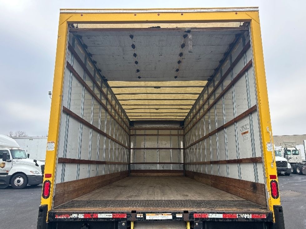 Medium Duty Box Truck-Light and Medium Duty Trucks-International-2021-MV607-Louisville-KY-233,244\n\t\tmiles-$ 37,500 - Image 8