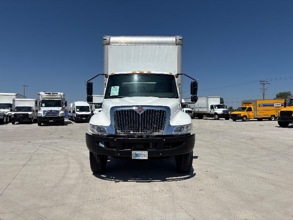 Medium Duty Box Truck-Light and Medium Duty Trucks-International-2021-MV607-Loveland-CO-123,616\n\t\tmiles-$ 64,000 - Image 2
