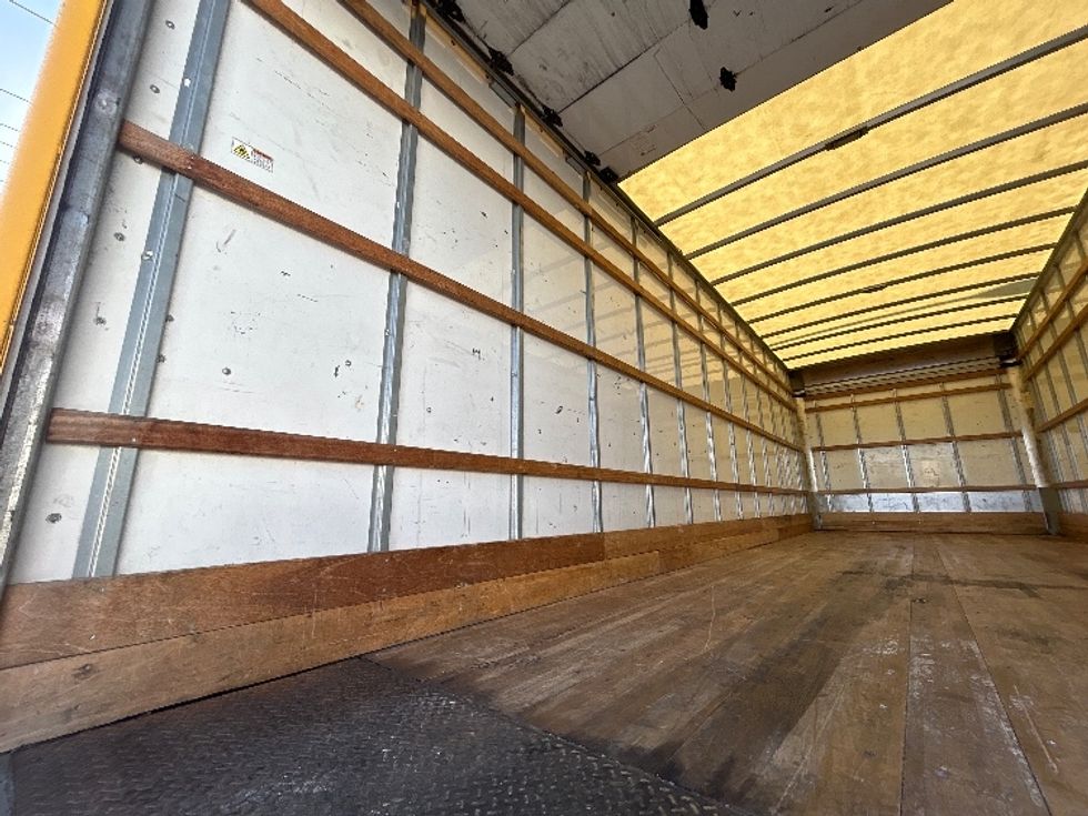 Medium Duty Box Truck-Light and Medium Duty Trucks-International-2021-MV607-Lowell-AR-197,981\n\t\tmiles-$ 42,500 - Image 10