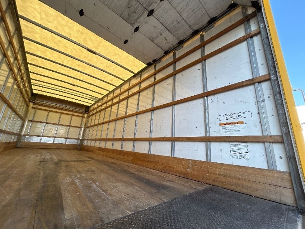 Medium Duty Box Truck-Light and Medium Duty Trucks-International-2021-MV607-Lowell-AR-197,981\n\t\tmiles-$ 42,500 - Image 11