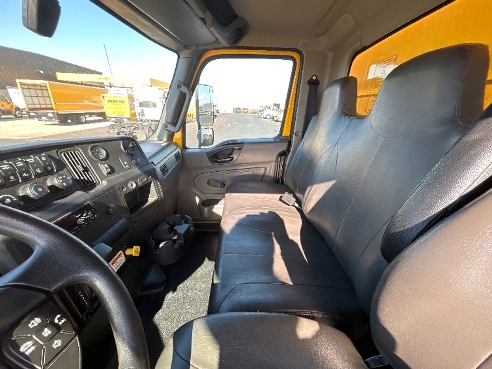 Medium Duty Box Truck-Light and Medium Duty Trucks-International-2021-MV607-Lowell-AR-197,981\n\t\tmiles-$ 42,500 - Image 18