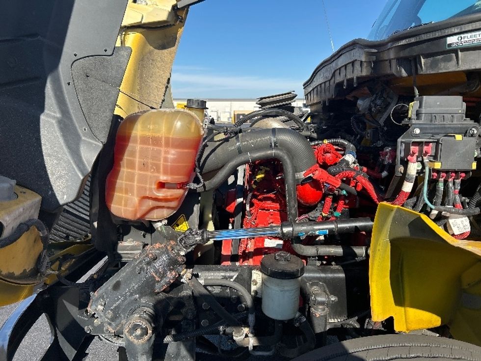 Medium Duty Box Truck-Light and Medium Duty Trucks-International-2021-MV607-Lowell-AR-197,981\n\t\tmiles-$ 42,500 - Image 22