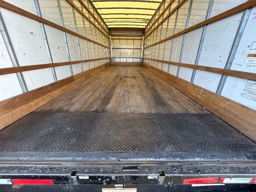 Medium Duty Box Truck-Light and Medium Duty Trucks-International-2021-MV607-Lowell-AR-197,981\n\t\tmiles-$ 42,500 - Image 9