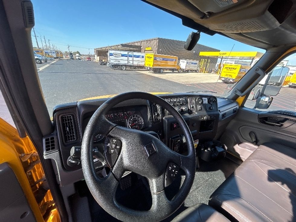 Medium Duty Box Truck-Light and Medium Duty Trucks-International-2021-MV607-Lowell-AR-204,522\n\t\tmiles-$ 41,500 - Image 16