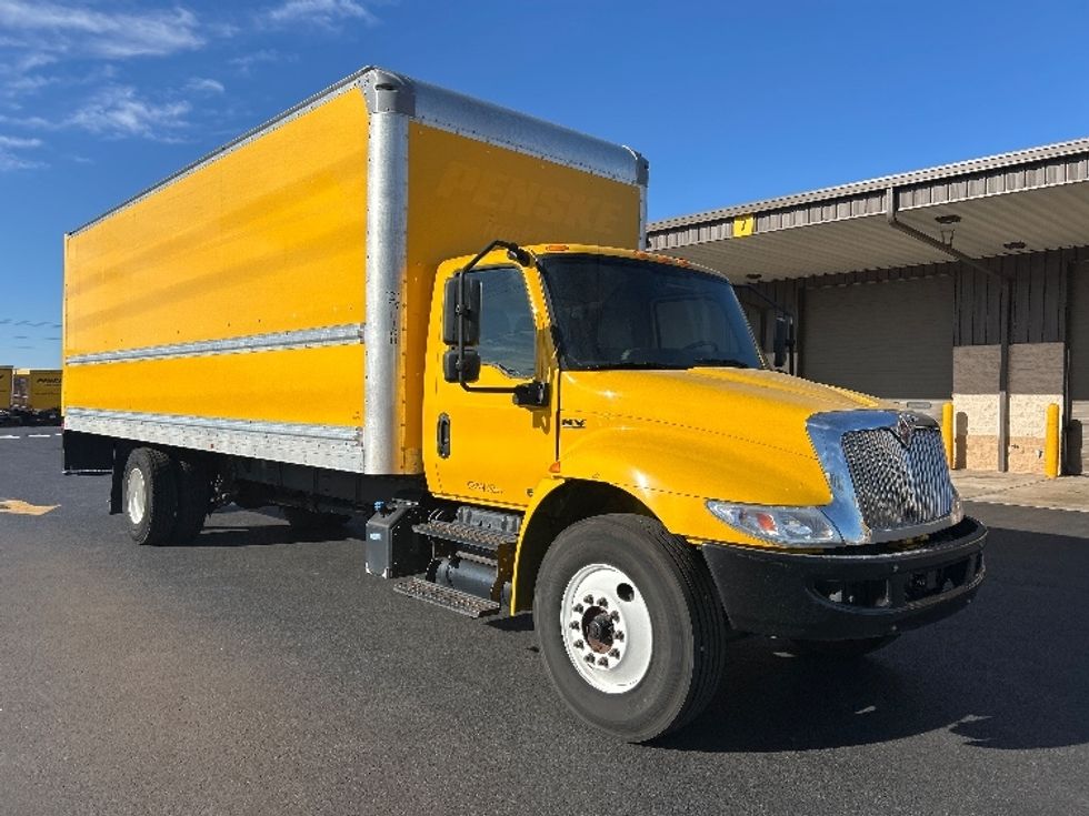 Medium Duty Box Truck-Light and Medium Duty Trucks-International-2021-MV607-Lowell-AR-233,142\n\t\tmiles-$ 37,500 - Image 1