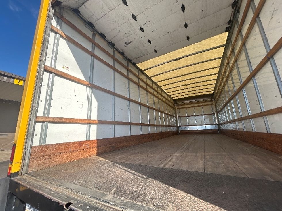 Medium Duty Box Truck-Light and Medium Duty Trucks-International-2021-MV607-Lowell-AR-233,142\n\t\tmiles-$ 37,500 - Image 10