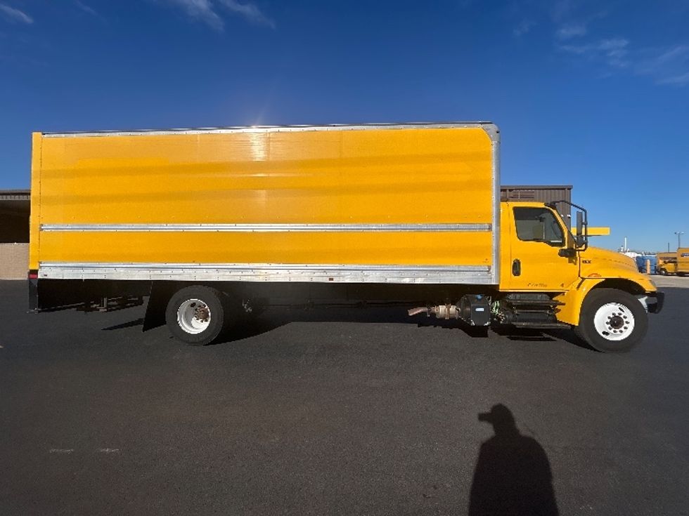 Medium Duty Box Truck-Light and Medium Duty Trucks-International-2021-MV607-Lowell-AR-233,142\n\t\tmiles-$ 37,500 - Image 14