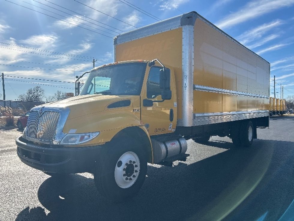 Medium Duty Box Truck-Light and Medium Duty Trucks-International-2021-MV607-Lowell-AR-233,142\n\t\tmiles-$ 37,500 - Image 3