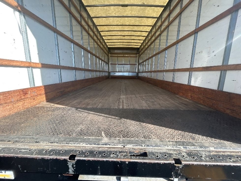 Medium Duty Box Truck-Light and Medium Duty Trucks-International-2021-MV607-Lowell-AR-233,142\n\t\tmiles-$ 37,500 - Image 9