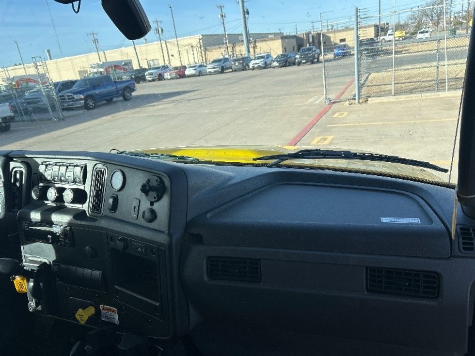 Medium Duty Box Truck-Light and Medium Duty Trucks-International-2021-MV607-Lubbock-TX-189,873\n\t\tmiles-$ 43,750 - Image 21