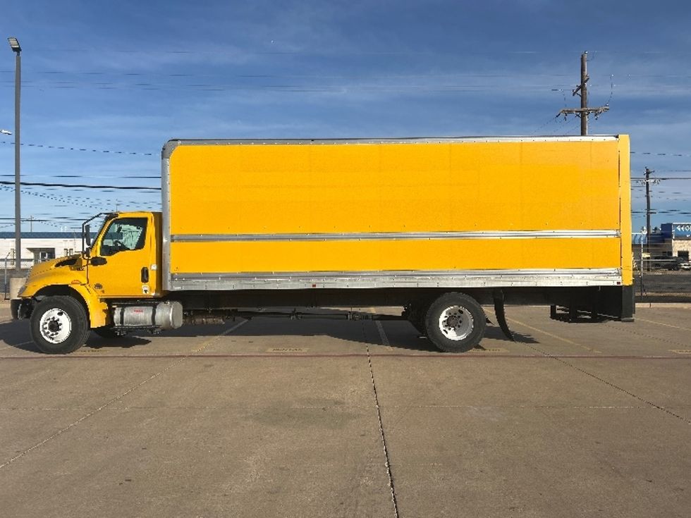 Medium Duty Box Truck-Light and Medium Duty Trucks-International-2021-MV607-Lubbock-TX-189,873\n\t\tmiles-$ 43,750 - Image 4
