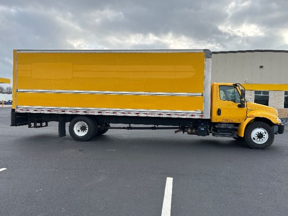 Medium Duty Box Truck-Light and Medium Duty Trucks-International-2021-MV607-Madison-AL-178,313\n\t\tmiles-$ 48,500 - Image 15